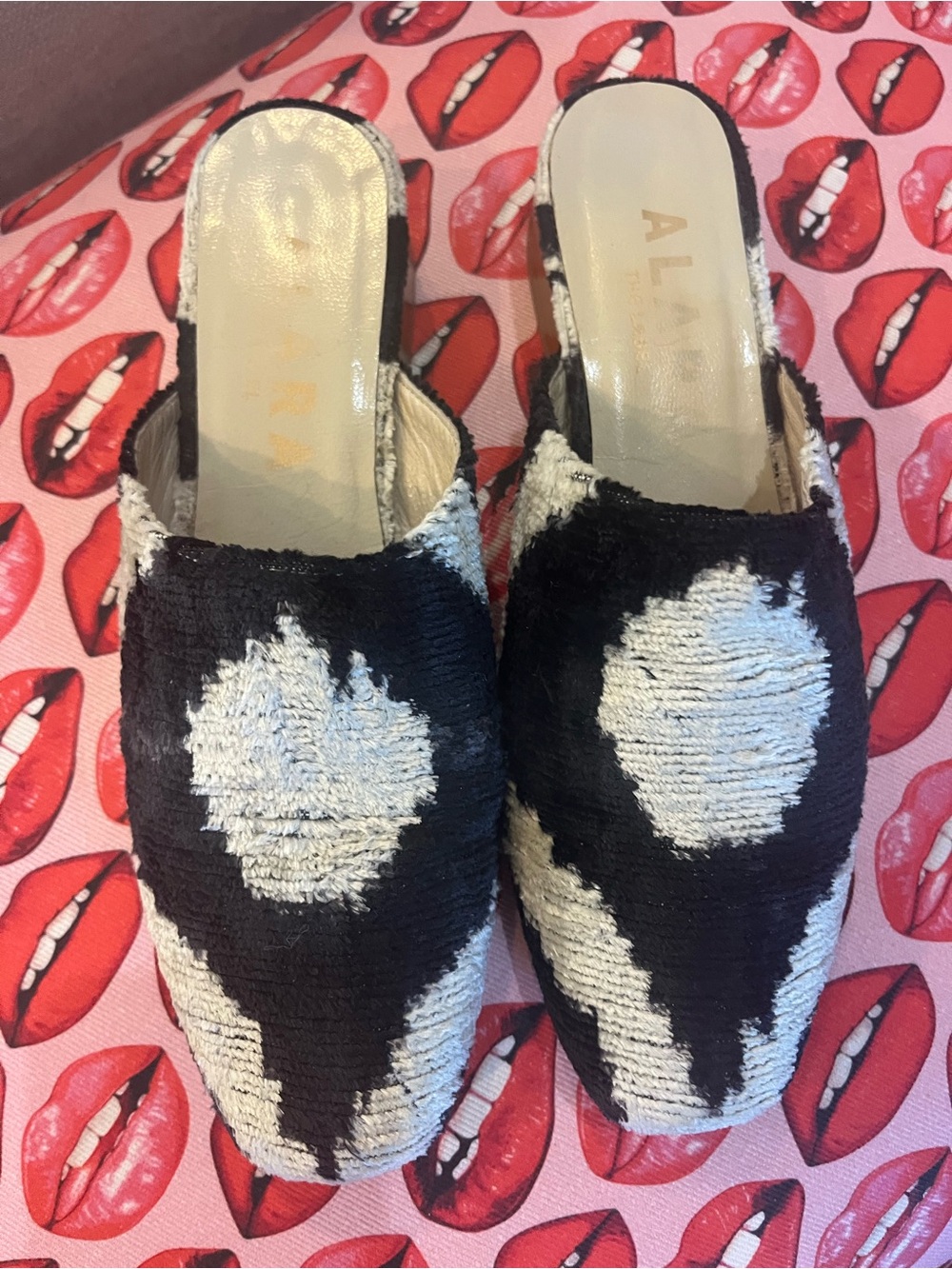 Alara Pushti Rug Textile Black Ivory Platform Sandals Statement Slides